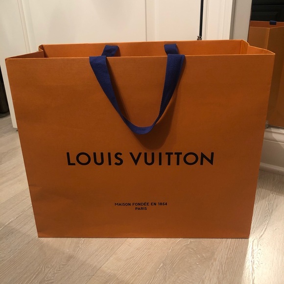 Louis Vuitton shopping bag, box, ribbon - Picture 2 of 5